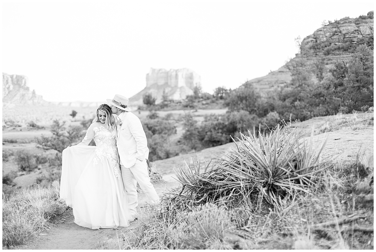 Sedona bride and groom kiss after their elopement